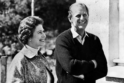 Una imagen de Isabel y Felipe en el Castillo Balmoral, en 1972