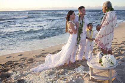 Una imagen de la boda secreta de Megan Fox y Brian Austin Green, en Hawai, en 2020