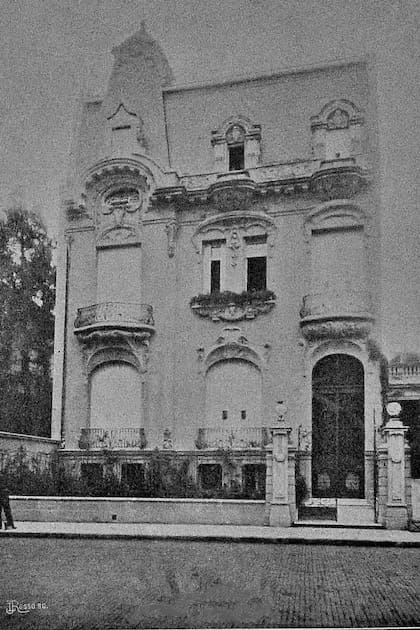 Una imagen de la residencia Llobet del año 1907, cuando aún no estaba rodeada de edificios