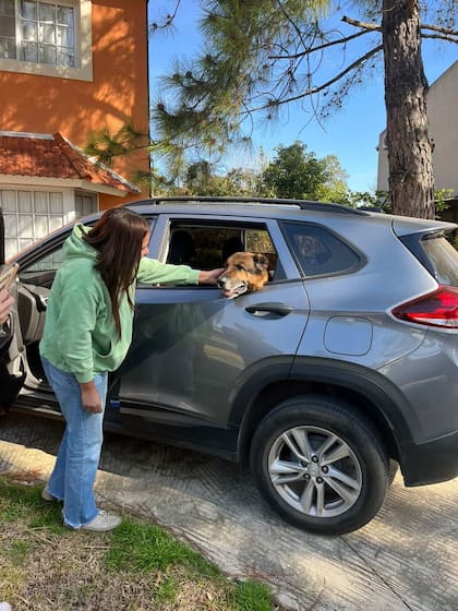 Una imagen del día que se concretó la adopción.