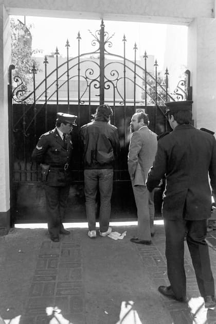 Una imagen del portón de la casa de los Puccio, en Martín y Omar 544, San Isidro