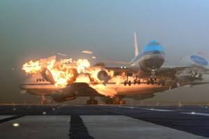 Errores de comunicación, niebla y un atentado terrorista, la cadena de sucesos detrás del peor accidente aéreo de la historia