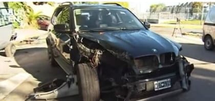 Una imagen que lo dice todo: Héctor Canteros chocó su camioneta BMW contra un Chevrolet Sonic. No hay heridos de gravedad.