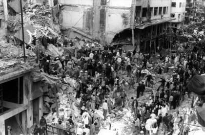 Una imagen tras el atentado a la AMIA de 1994