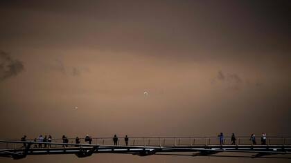 La tormenta Ofelia trajo la arena del Sahara y en su camino también removió las cenizas de los incendios de Portugal y España, llevando todo a Londres