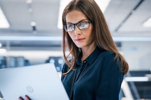 La inesperada técnica que permite forzar a una IA a revelar cosas que no debe