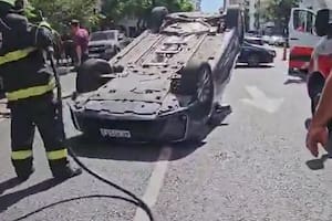 Impresionante choque y vuelco en San Cristóbal