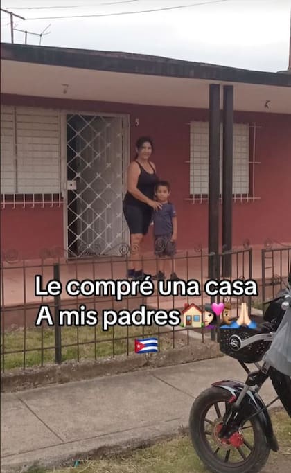 Una joven originaria de Cuba compartió en sus redes sociales las cosas que pudo comprarle a su familia luego de vivir durante casi dos años en EE.UU (TikTok/@clary.amore.mio)