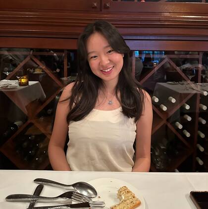 Una joven surcoreana fue detenida por ICE al salir de una audiencia migratoria para renovar su visa