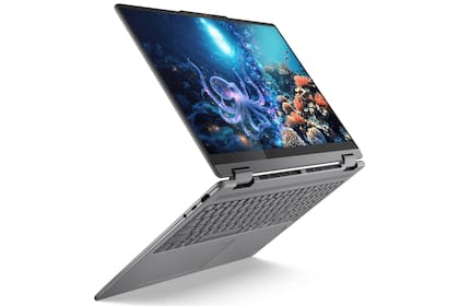Una Lenovo Yoga 7