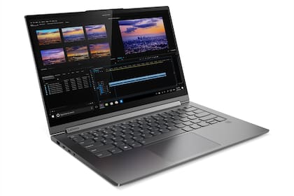 Una Lenovo Yoga C940 diseñada como parte del proyecto Athena para crear notebooks más delgadas, con mayor autonomía menor tiempo para encender