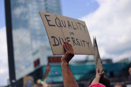 Una ley de California busca que todas las escuelas públicas de educación básica tengan un baño LGBTQ