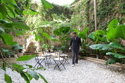 Una mañana cualquiera en el departamento de Ezequiel Rohr.