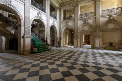 Una mansión abandonada, que está valorada en más de 250 millones de dólares, tiene un sorprendente vínculo con el Titanic