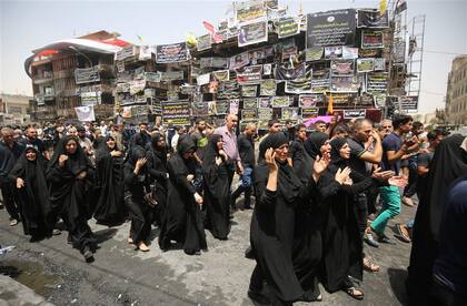 Una marcha en Bagdad, por el atentado del domingo pasado