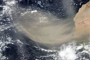 Una nube de polvo del Sahara está llegando a Florida y podría tener impacto en los huracanes