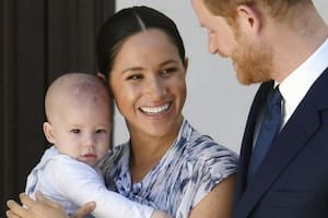 Una médium asegura que fue Lady Di quien realmente salvó a Archie del fuego