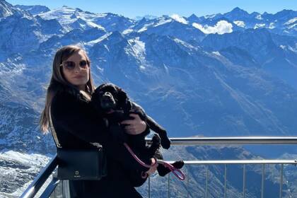 Una modelo emprendió una aventura por la Unión Europea y aseguró que encontró un vacío legal