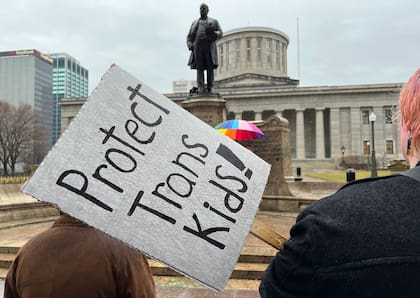Una movilización a favor de los derechos transgénero en Columbus, Ohio