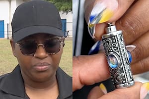 Halló un collar en un parque de Dallas y resultó ser una urna con cenizas humanas