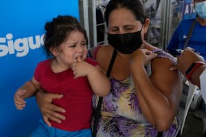 El país sudamericano que en un mes pasó del 13% al 50% de su población vacunada con dos dosis