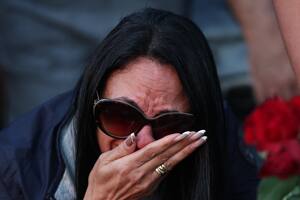 Una mujer israelí de luto por las víctimas de los ataques de Hamás.