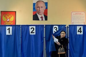 Cómo avanza la elección sin sorpresas en Rusia y qué manifiestan los votantes sobre Putin: "Me volví crítico del régimen"