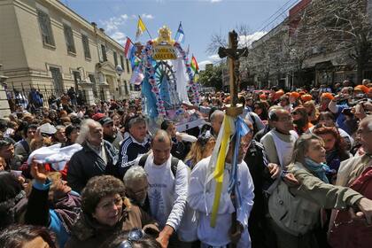 Una multitud partió ayer desde Liniers hasta la Basílica de Luján