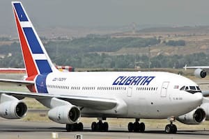 Cubana de Aviación canceló vuelos a Buenos Aires: denunció que los proveedores argentinos no le cargan combustible