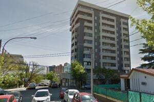 Una niña de dos años y ocho meses cayó de un quinto piso de un edificio de Carlos Paz, en Córdoba