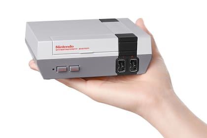 Una Nintendo Classic Mini, la réplica en miniatura de la clásica NES que la compañía anunció en 2016