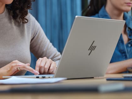 Una notebook EliteBook 6 G2q de HP