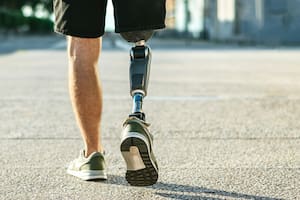 Una nueva técnica médica permite controlar una pierna biónica con el pensamiento