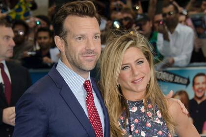 Jennifer Aniston y Jason Sudeikis, aquí en la premiere de Somos los Millers, son sobrevolados por rumores de romance, tras la ruptura del actor con Olivia Wilde