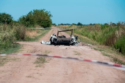 Una pareja y su beba fueron asesinados y quemados dentro de un auto tras la bodanarco