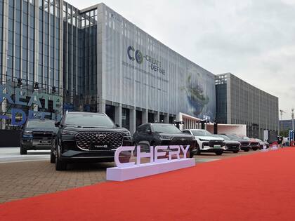 Una parte de la ofensiva de modelos híbridos