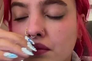 Una pasajera reveló el desagradable momento que vivió en un avión