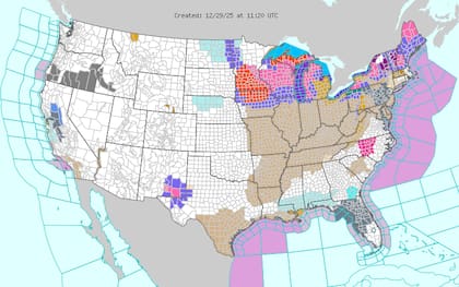 Una peligrosa mezcla de aguanieve y lluvia helada afectará a la región durante la mañana del lunes, con acumulaciones de hielo de hasta 1,8 centímetros en el este de Vermont