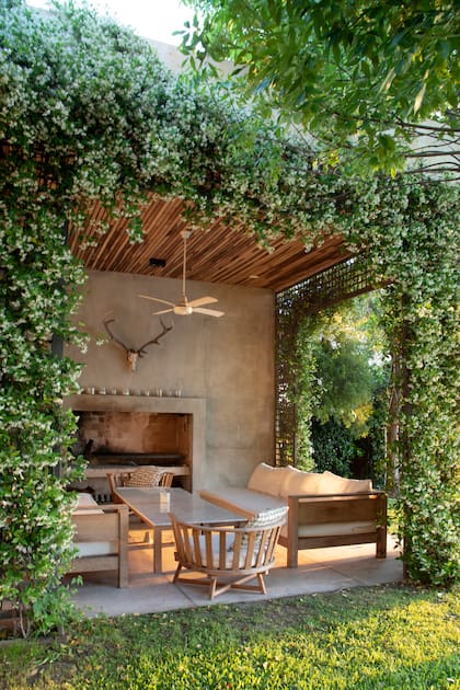 Una pérgola fragante, ideal para disfrutar al atardecer