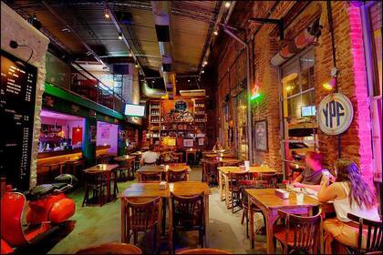 Una pizzería bici-friendly: te dan cadenas para poder atar tu bici