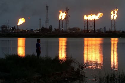 Una planta de petróleo en Irak, donde trabajaron las empresas de Sargeant durante la guerra