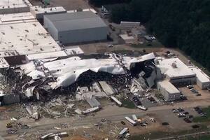 Un poderoso tornado destruyó una de las fábricas más importantes de Pfizer