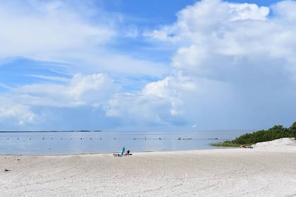 Una playa en Fort Island Gulf Beach, Crystal River