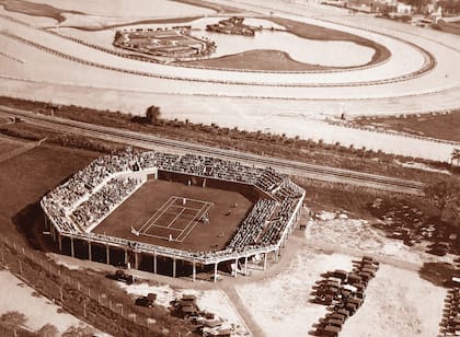 Una postal aérea: así se veía el estadio del Buenos Aires en 1927, el día de su inauguración oficial