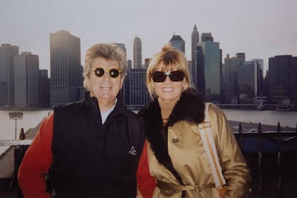 Una postal con su pareja desde hace dieciocho años, el empresario Carlos Gaziglia, durante un viaje a Nueva York. “A él le gusta viajar tanto como a mí; esa es una de las cosas que más compartimos juntos”, dice.