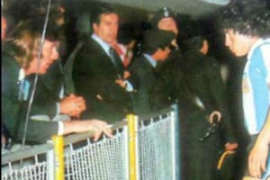 Menotti y Maradona: una relación con admiración y enojos, y el crack que puso distancia entre ambos
