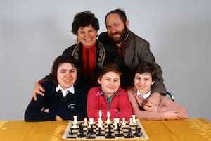 La educación distinta de tres hermanas, la que cambió la historia del ajedrez y su anécdota con Kasparov
