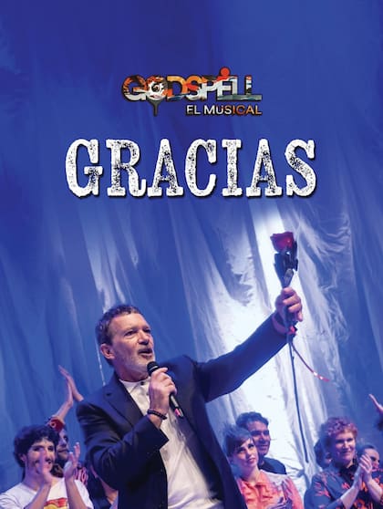 Una postal del actor, de marzo de este año, tras la última función del musical Godspell, que se dio en su amado teatro de Málaga