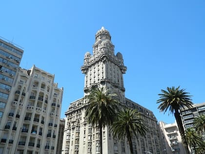 Una postal del centro de Montevideo