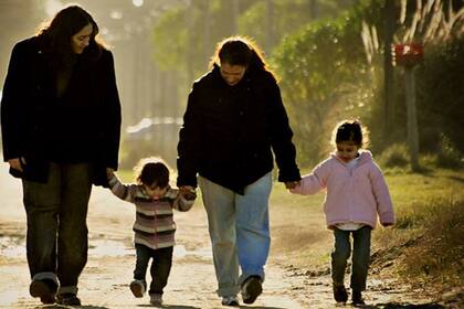 Una postal del documental familias por igual